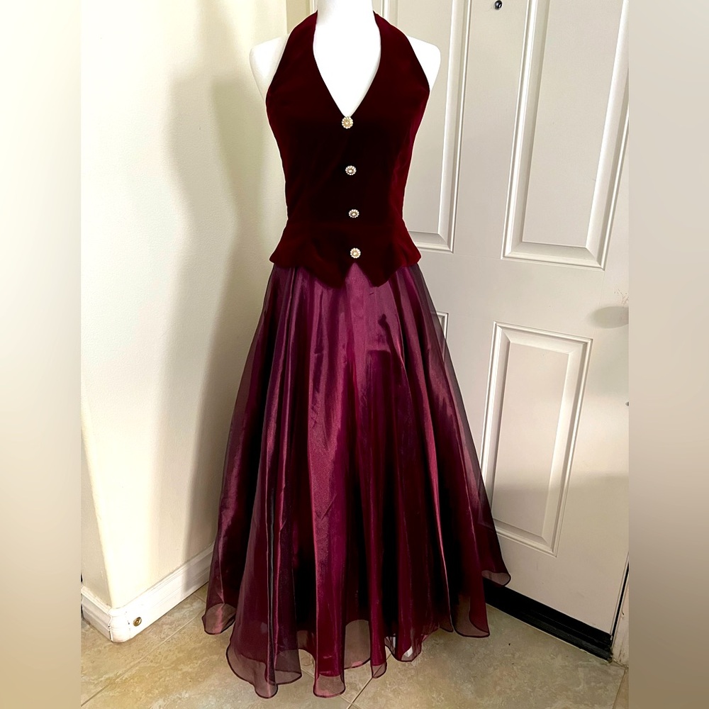 Elegant Burgundy Halter Velvet Bodice Gown